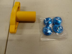 1/5 Baja wheel adapter nuts for Traxxas X MAXX, blue