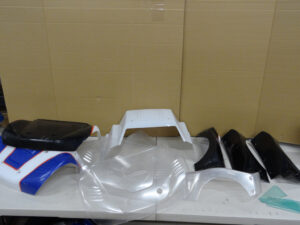 USED some new Rovan LT/DTT-7/5T lexan body panels, misc. sets, some clear panels, all light scratches/good