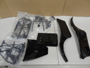 Baja Triton Blade 5B cage + black panels, missing parts, light scratches