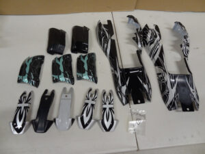 Baja 5B buggy body, silver + black, 2+ sets, scratch + dent